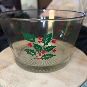 VINTAGE HOLLY BERRY SERVING BOWL OR ICE BUCKET BY INDIANA GLASS CO.